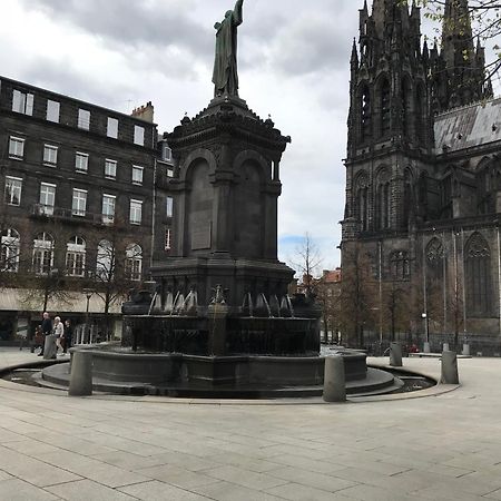 Nid Douillet Sur Plateau Central Clermont-Ferrand Eksteriør bilde
