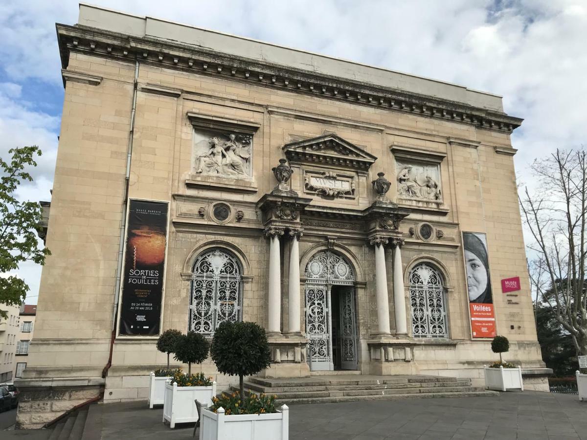 Nid Douillet Sur Plateau Central Clermont-Ferrand Eksteriør bilde